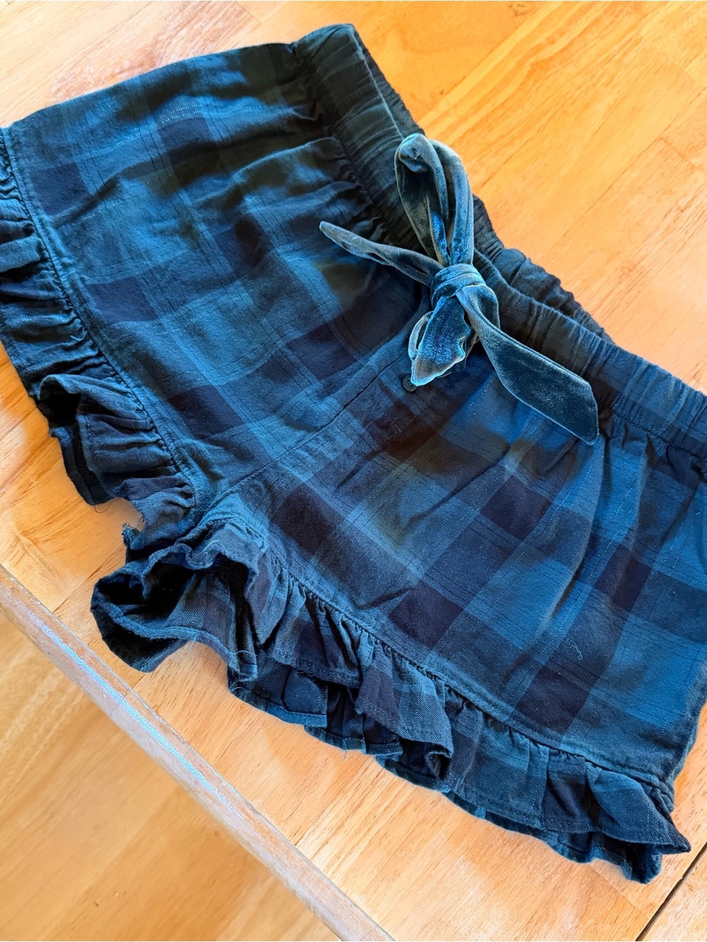 VS PINK Plaid Ruffle Shorts - size Small